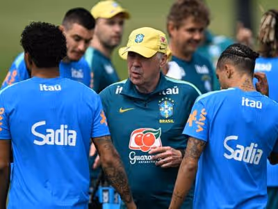 Em clima descontraído, Brasil se prepara para estreia na Copa do Mundo