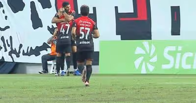 Athletico arrasa Foz do Iguaçu e encaminha vaga na semifinal do Paranaense