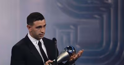 Inter avança por Dibu Martínez, goleiro da Seleção Argentina