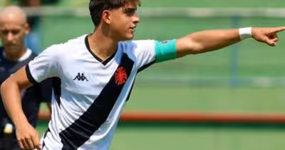 Com novidade da base, Vasco divulga relacionados para o jogo contra o Grêmio