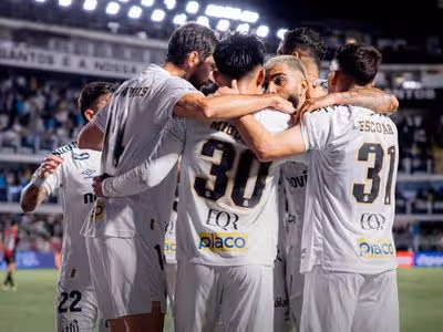 Cuca evita julgar de Gabigol: 'Ele pediu desculpas ao grupo'