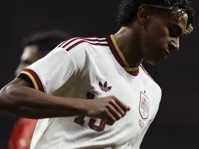 Yamal fica sem a camisa 10 da Espanha; veja quem herdou o número
