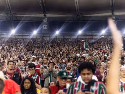 Da tensão ao alívio: torcida do Fluminense se divide em classificação