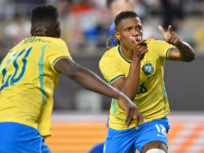 Danilo em alta e flamenguistas em baixa: como saem os jogadores da Seleção Brasileira de olho na Copa