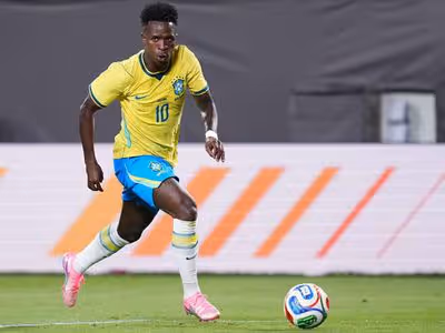 Neymar merece a camisa 10? Quem usou o número na ausência do craque