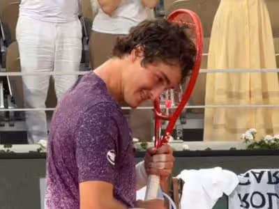 João Fonseca se pronuncia após derrota no Roland Garros: 'Eu vivi um sonho'