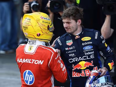 F1: Verstappen revela o que disse a Hamilton após vitória pela Ferrari