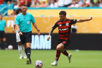 Arrascaeta valoriza atuação do Flamengo contra o Bayern