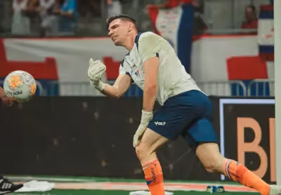 Goleiro do Fortaleza assume falha em eliminação, mas pede ‘cabeça erguida’