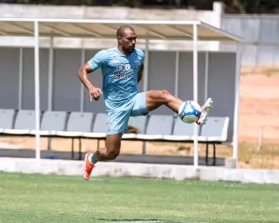 Ponte Preta acerta contratação do lateral Kevyn, do Paysandu