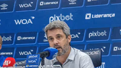 Athletico-PR encaminha contratação de executivo do Avaí