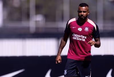 Corinthians inscreve volante reintegrado ao elenco na Copa do Brasil