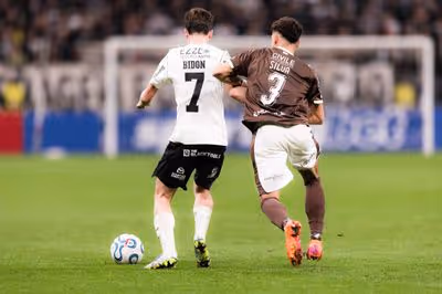 Corinthians repete feito negativo de 2006 após derrota para o Platense na Neo Química Arena