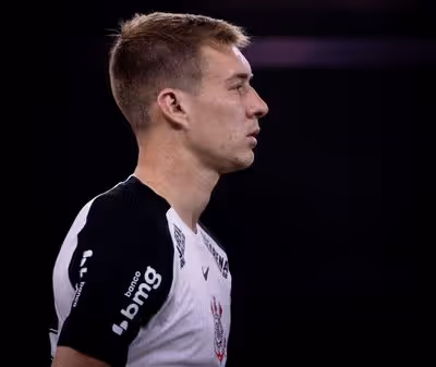 Volante do Corinthians encerra sequência de cinco jogos sem entrar em campo