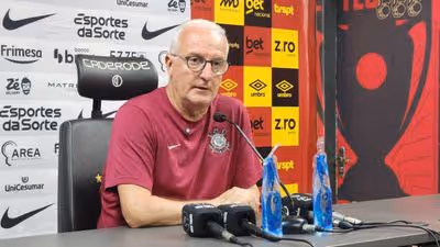 Dorival aponta falha determinante e destaca valentia do Corinthians em derrota no Brasileirão