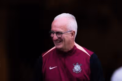 Últimas do Corinthians: cobrança no CT, pressão em Dorival e novo pedido de intervenção no clube
