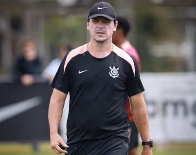 Corinthians tem cinco baixas no primeiro treino antes de clássico contra o Santos