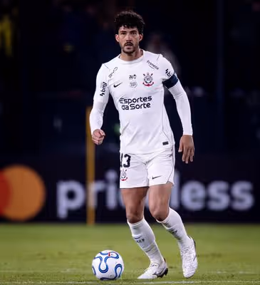 Zagueiro do Corinthians entra na seleção da semana da Libertadores após boa atuação na Argentina