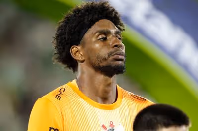Hugo Souza aponta evolução do Corinthians e acredita em resposta da equipe diante do Flamengo
