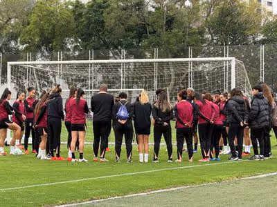 Com desfalques, Corinthians faz treino aberto à imprensa de olho na final do Brasileirão Feminino