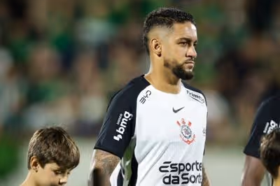 Volante do Corinthians admite insatisfação com sequência sem vitória e aprova rodízio no elenco