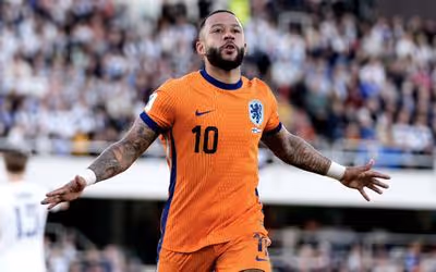 Memphis é convocado pela Holanda e pode desfalcar o Corinthians no Brasileirão