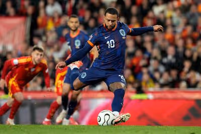 Técnico da Holanda comenta expectativa sobre Memphis após convocação para a Copa do Mundo