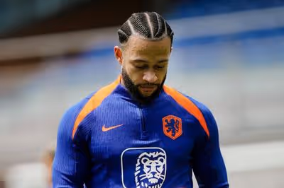 Técnico da Holanda revela conversa com Memphis e deixa portas abertas para o atacante do Corinthians