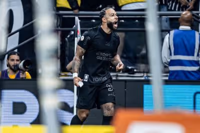 Corinthians e Memphis se reúnem e voltam a discutir renovação