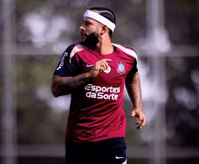 Novo treinador do Corinthians demonstra desejo pela permanência de Memphis Depay