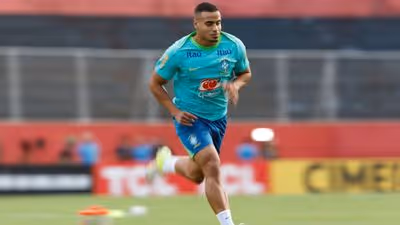 Internautas reagem à não-convocação de ex-Corinthians após derrota da Seleção para a França; confira