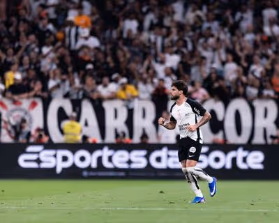 Yuri Alberto iguala ídolo na artilharia histórica do Corinthians