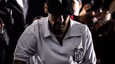 Santos 'cozinha' renovação com Neymar e aguarda evolução física do craque para tomar decisão