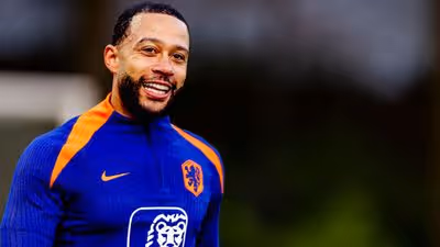 Koeman confirma Memphis Depay titular em Holanda x Finlândia e crava: 'É nosso cobrador de pênaltis'