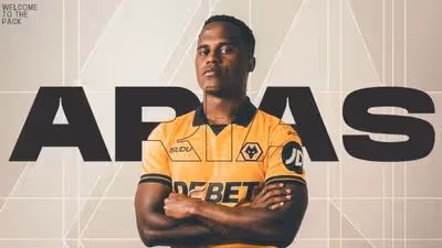 Wolverhampton anuncia Arias com a camisa 10