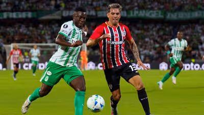 'Era ele ou eu': Enzo Diaz explica carrinho que gerou princípio de confusão em Atlético Nacional x São Paulo