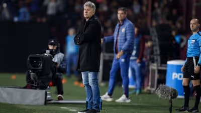 Renato Gaúcho rebate pergunta sobre diferença financeira entre Flu e Lanús: 'Dê logo a taça para quem tem mais dinheiro'