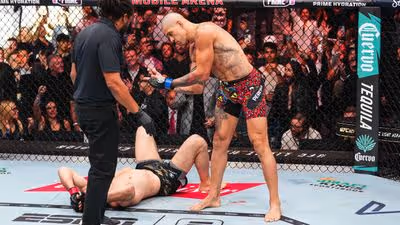 'Ele sentiu legal': como Alex Poatan reagiu à vitória avassaladora sobre Ankalaev no UFC 320