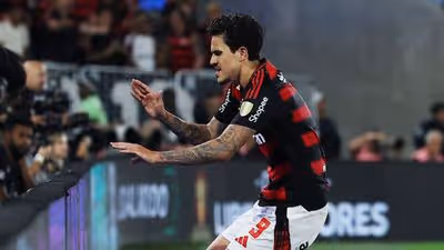 'Fratura sem desvio': o que é, tratamento, prazo e tudo da lesão de Pedro que preocupa Flamengo na Libertadores