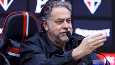 Bastidores: São Paulo paga parte dos atrasados, mira renovações e futuro de Crespo para 2026