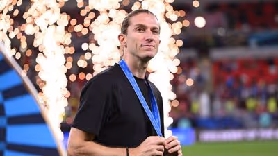 Zico torce por renovação de Filipe Luís com Flamengo e revela conversa com técnico: 'Dei uma bronca'