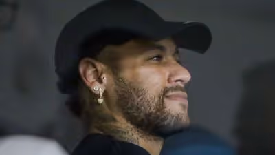 Neymar reforça sonho por Copa, mas admite chance de se aposentar em dezembro: 'Vai ser do meu coração'