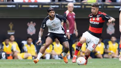Memphis Depay diz que companheiro de Corinthians '...