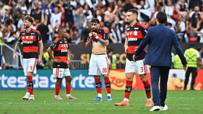 Rossi e Bruno Henrique veem vice da Supercopa aumentando pressão no Flamengo: 'Temos essa obrigação de ganhar tudo'