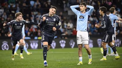 Real Madrid supera 10 desfalques, vence Celta com gol no fim e encosta no líder Barcelona