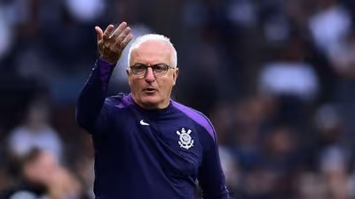 Por que encarar Santos como visitante é 'problemão' para Dorival após pior jogo do ano do Corinthians