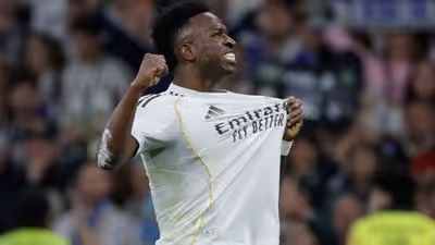 Jornais espanhóis enlouquecem com Vini Jr. após atuação de gala pelo Real no dérbi: 'Voltou à sua versão mais letal e afiada'