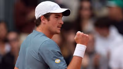João Fonseca estreia com vitória fácil sobre Gabriel Diallo no Masters 1000 de Monte Carlo