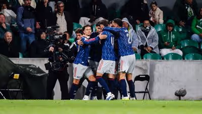Arsenal marca nos acréscimos com brilho de Martinelli, vence Sporting e larga com vantagem nas quartas da Champions League