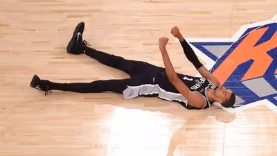 Spurs diminuem os erros, batem os Knicks no Madiso...